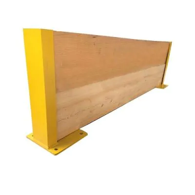 Aanrijdbeschermer met houten balk