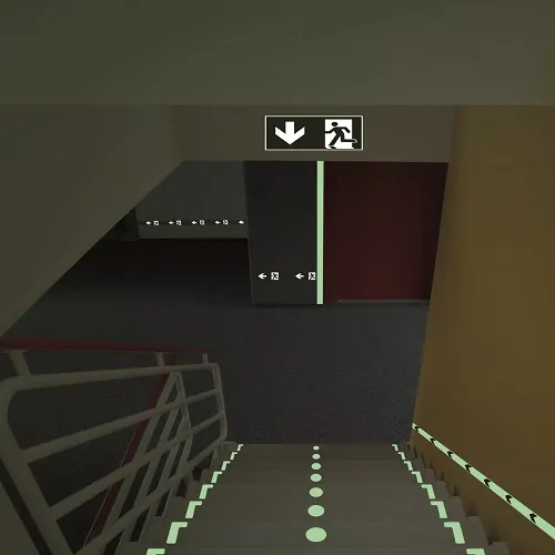 fluorescerende-markering-trap, nalichtend-trap, vluchtweg-trap, markering-trap-donker